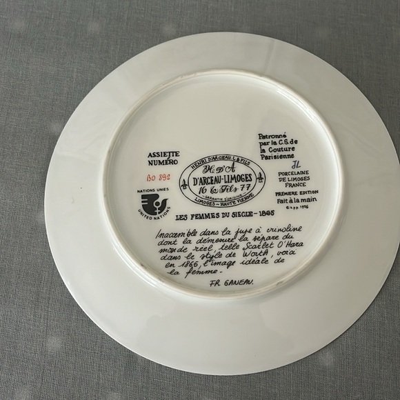 Vintage D’arcrau Limoges “Scarlet En Crinoline” Collector Plate. - Picture 8 of 9